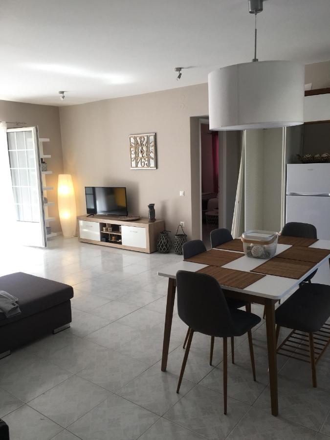 Filippos Apartments Argostoli  Eksteriør billede
